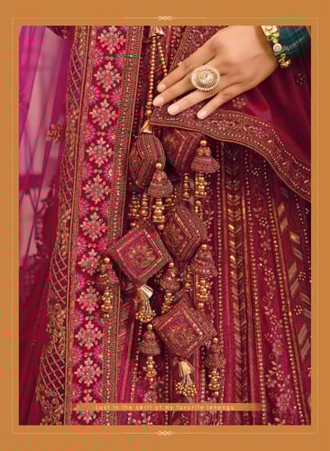 لبس غمرة عروس بتطريز ملكي فاخر