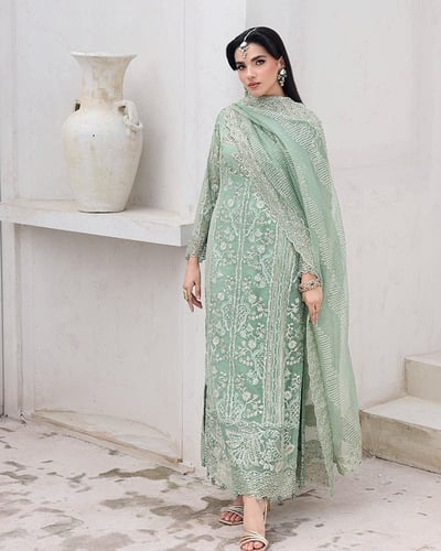 أمواج التركواز