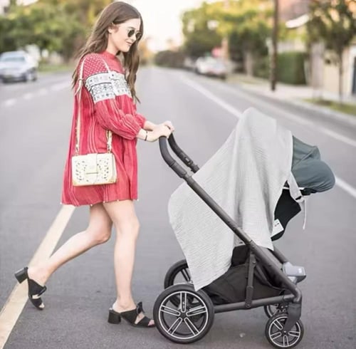 غطاء تغذية الطفل