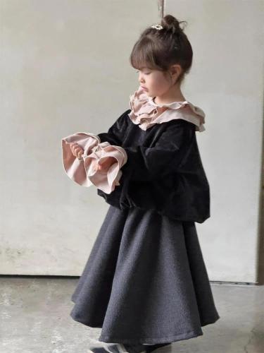 Children's clothes