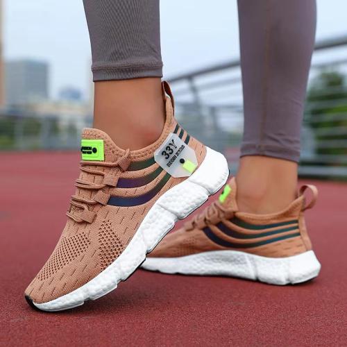 Sports shoe