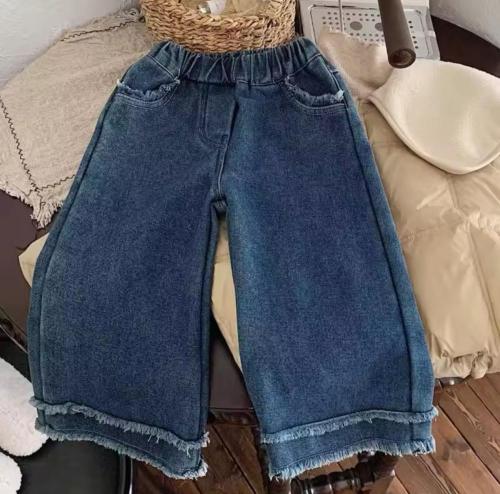 Girls' jeans for spring