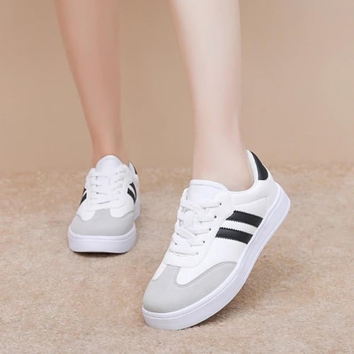 حذاء مشي نسائي