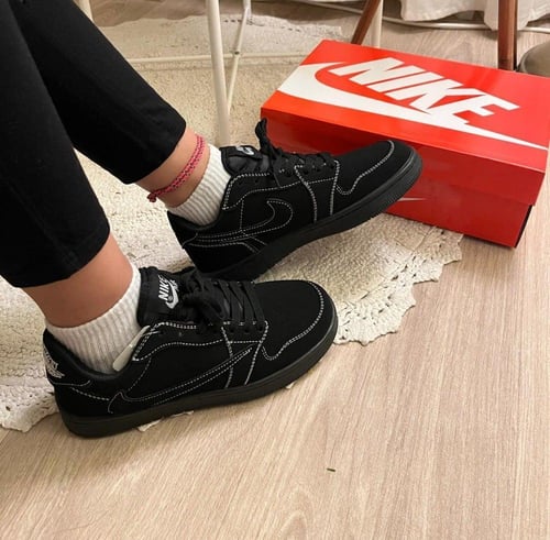 شوز بلاك فانتوم نسائي NIKE