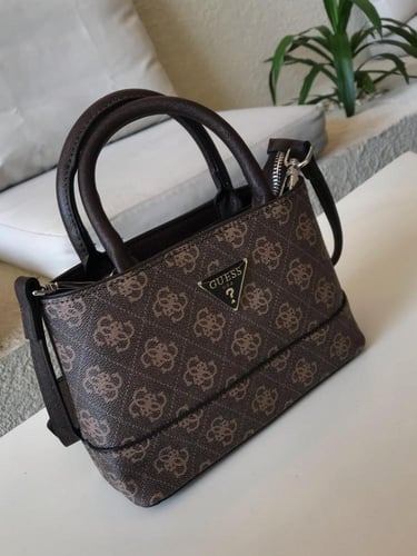 شنطة نسائية جيس