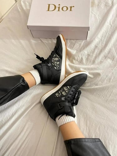 حذاء ديور نسائي Dior