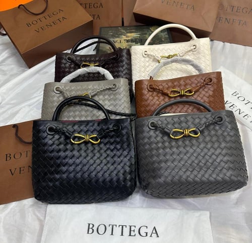 حقيبة نسائية بوتيجا راقية