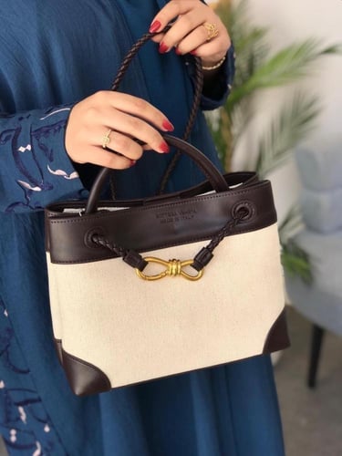 شنطة يد نسائية