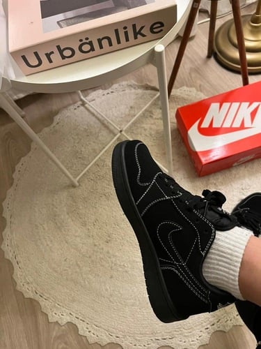 شوز بلاك فانتوم نسائي NIKE