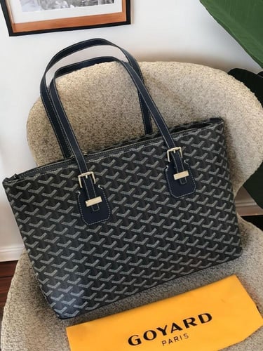 حقائب يد كبيرة نسائية