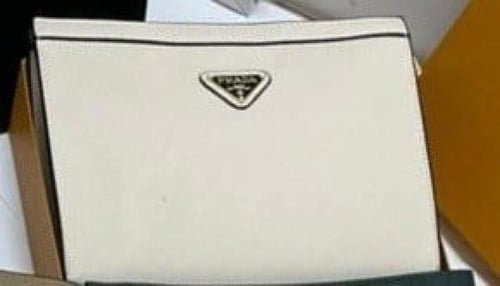 حقيبة باوتش نسائية