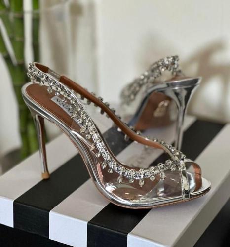 كعب شفاف كريستال عالي