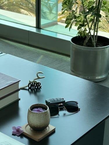 قاعدة كوب خشبية مربعة فيروز