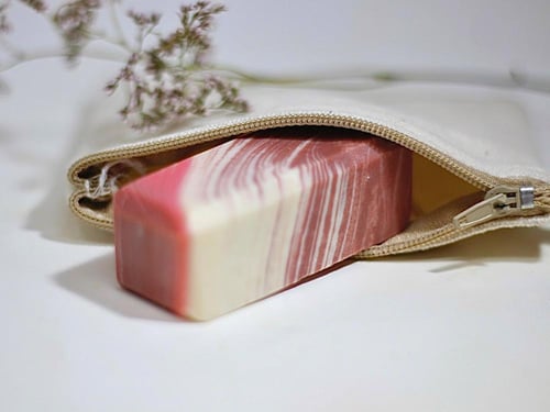 صابون مرطب للبشرة -أمواج الأزهار باللافندر والبرغم...