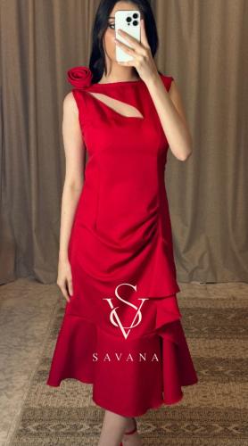 فستان احمر ميد ورد كتف