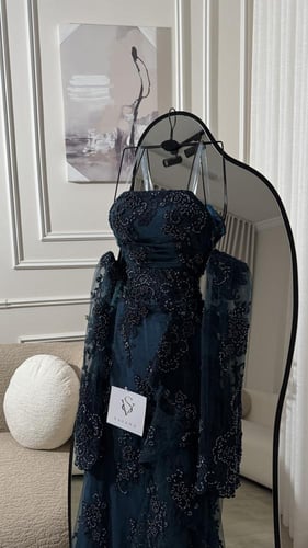 فستان شادية