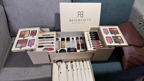 بوكس بديل ديور الكبير - قمة الجمال