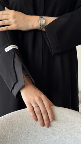 عباية وداد كم اسود