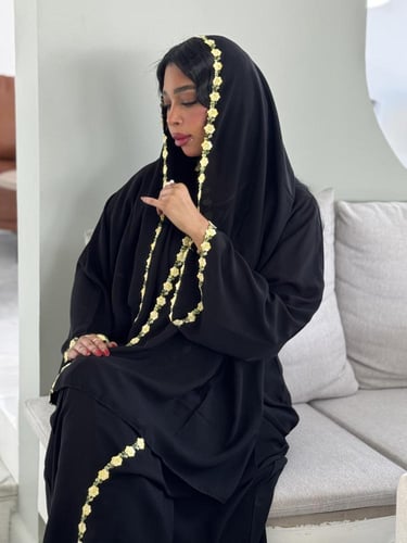 عباية كلوش ملكي-ميساء