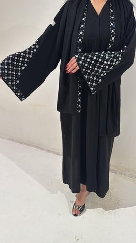 العهود