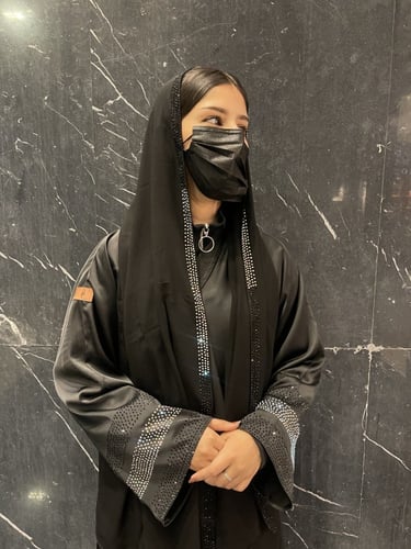 عباية بكرستال اسود +كرسال٧الوان