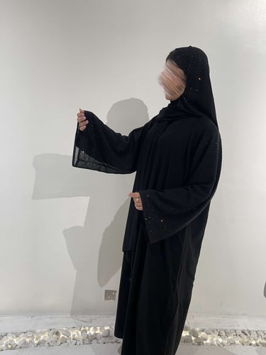 عباية برق عنابي