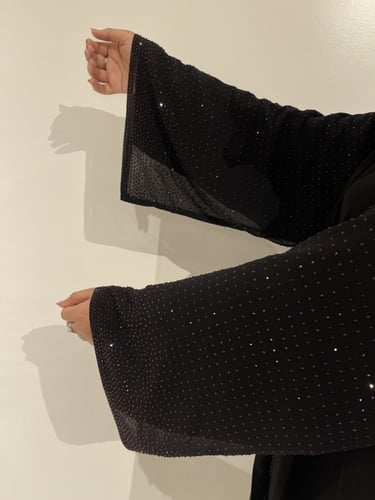 عباية برق عنابي