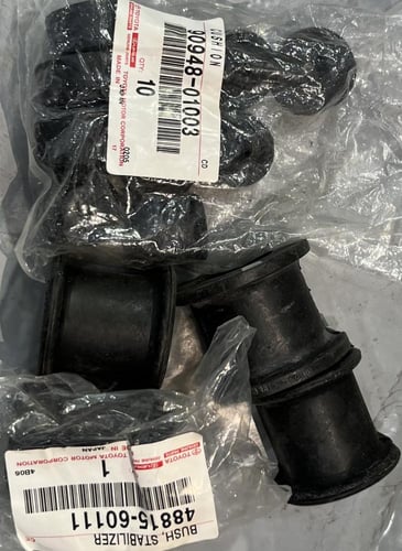 طقم بطن كأمل عدد 34 حبة اصلي تويوتا لاند كروزر مود...