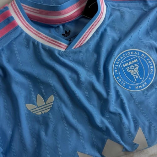 تيشيرت انتر ميامي 2025