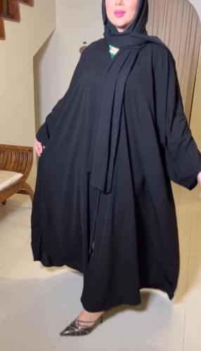 عباية يومية من قماش ملكي بتصميم عملي وأنيق، خفيفة...