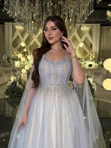 فستان سهرة تل لون سماوي