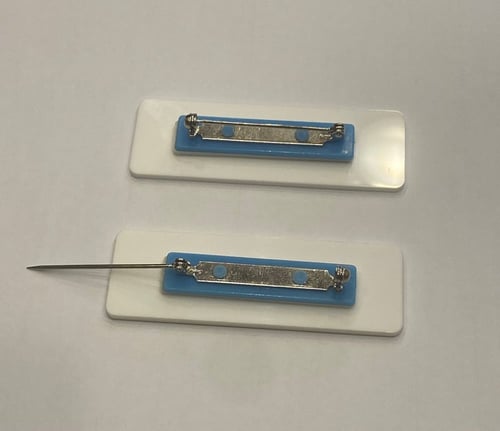 نيم تاق اكرليك مستطيل عرض 6.3 سم وإرتفاع 2.2 سم