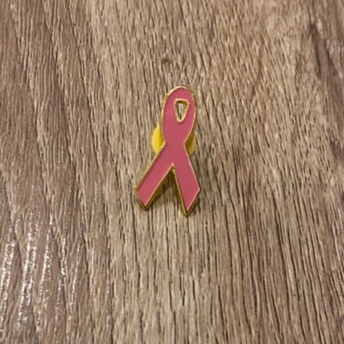 بروش رمز الحماية معدن دبوس ( عرض 1.5سم ارتفاع 3سم...