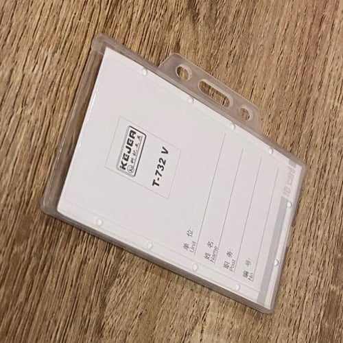 حامل بطاقة بلاستيك عرضي