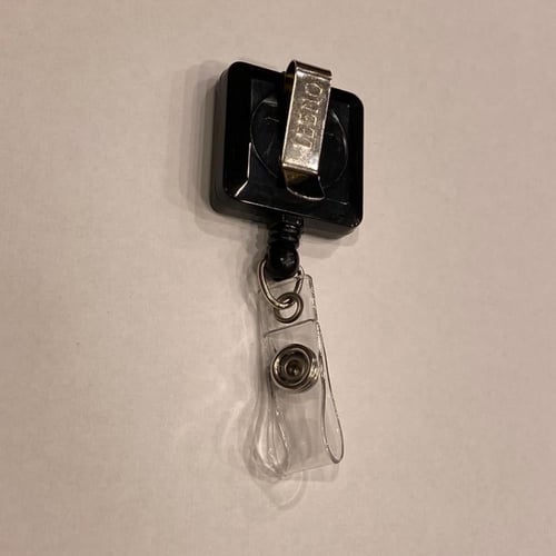 تعليقة بطاقة بلاستيك مربع اسود