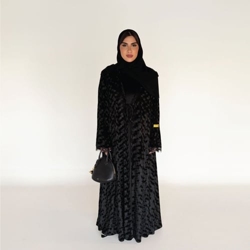 Black Velvet Leo