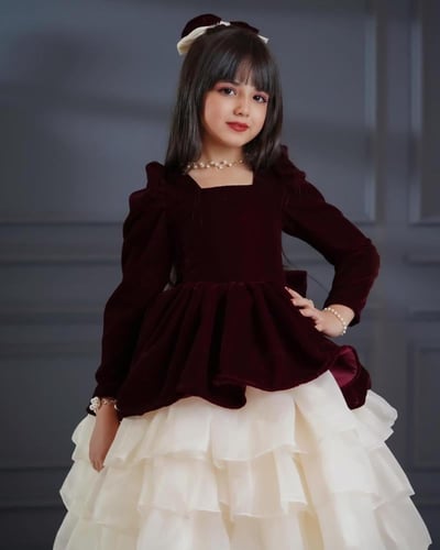 فساتين بناتي عنابي مخمل