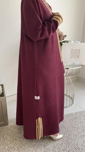 Dl09 عبايه شمواه باللون عنابي