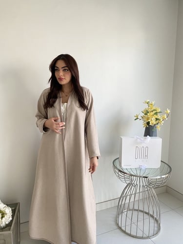 Dl12 عبايه شتويه جوخ وسدو ( TWO SIDES) اللون بيج
