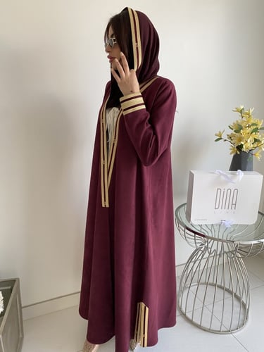 Dl09 عبايه شمواه باللون عنابي