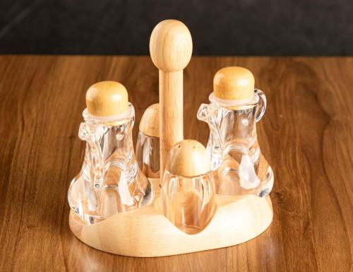 طقم مزيته وملاحات خشبي