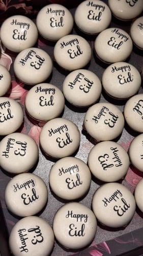 حلا ماكرون الشكولاته الفاخر( بدون صينيه)