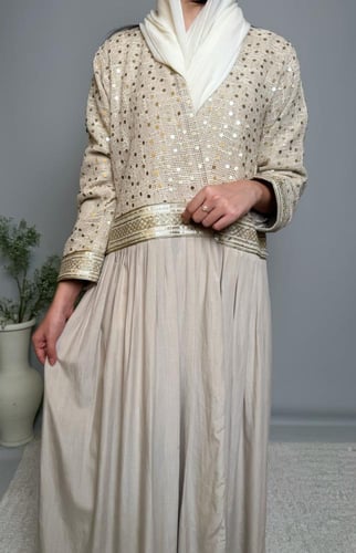 عباية رمضانيه باللون البيج