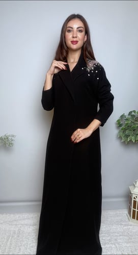 عباية كريب سيرامك إندونيسي مع دانتيل فرنسي مطرز يد...