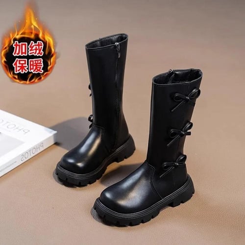 أحذية طويلة بولي