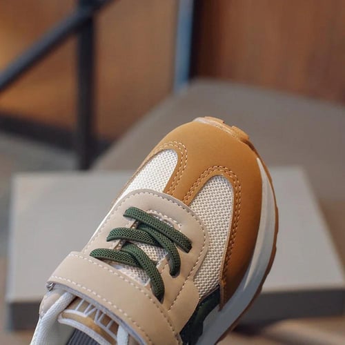 أحذية ركض رياضية خفيفة الوزن