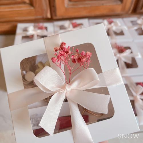 هدية الأميرات