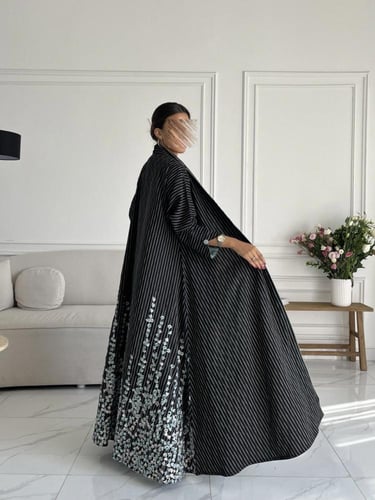 كريب تطريز بالخلف