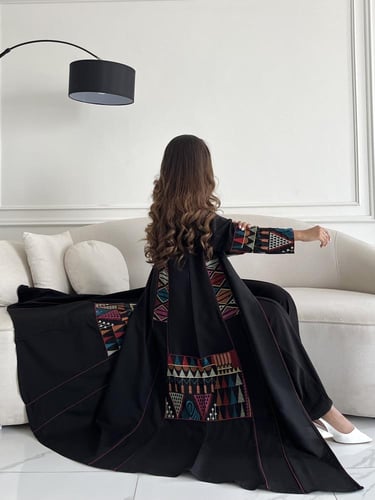 كريب تطريز بالجوانب