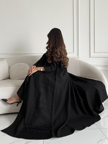 كريب تطريز بالجوانب